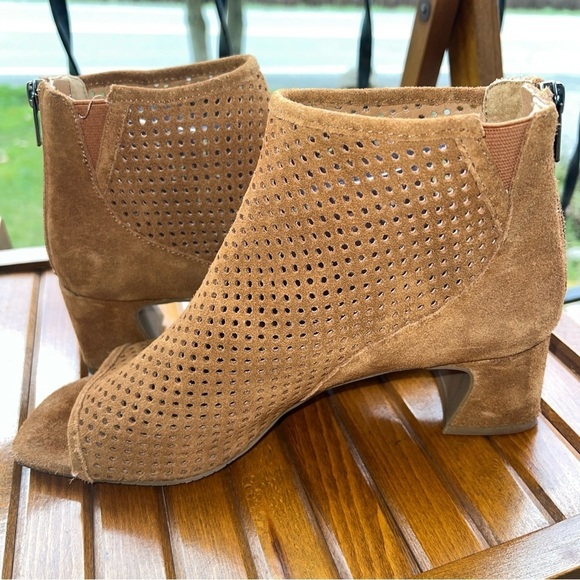 NYDJ Women's Gabbe Suede Peep Toe Heel Bootie Rust Size 10M - Picture 7 of 11
